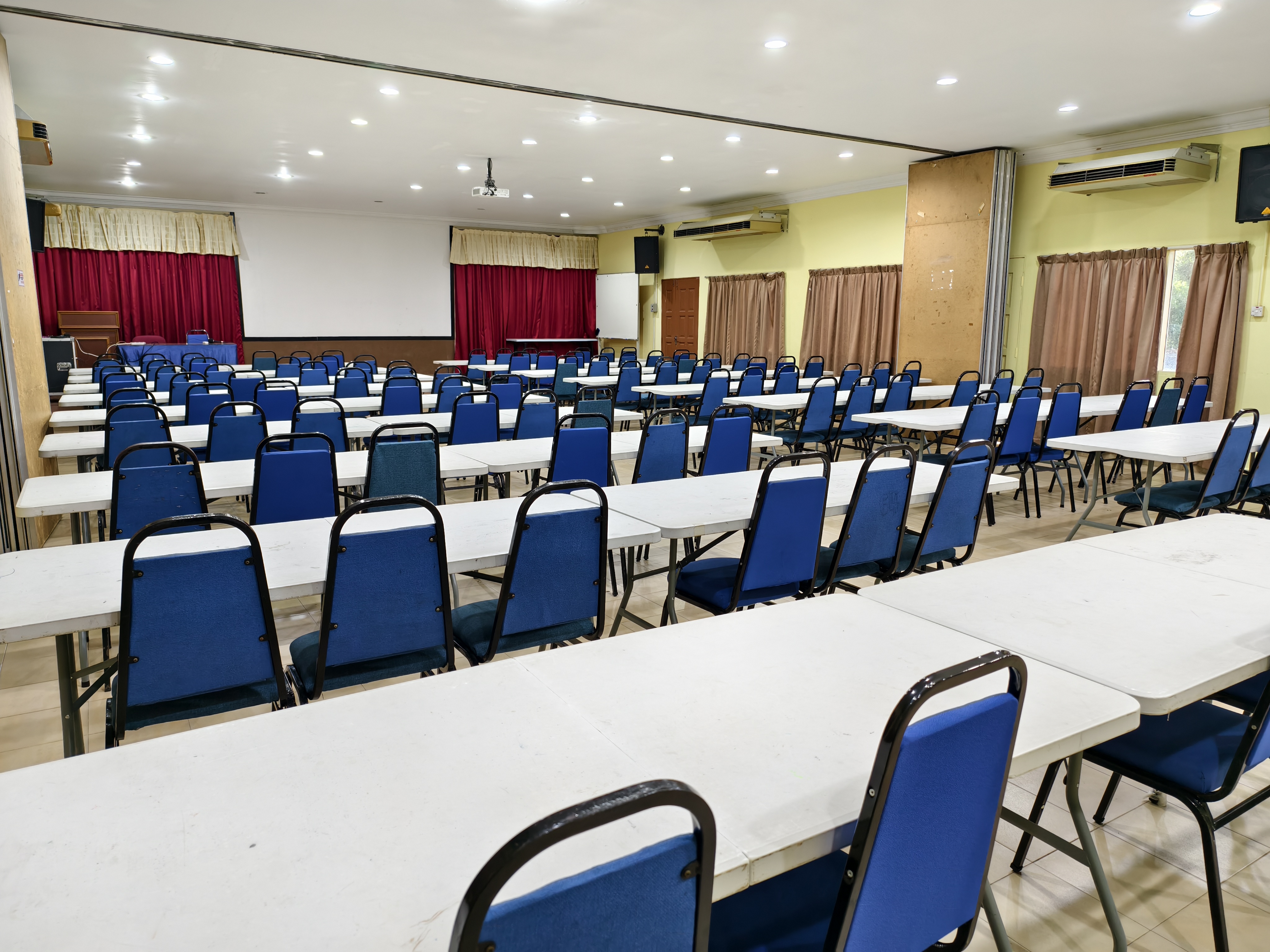 Dewan Kuliah