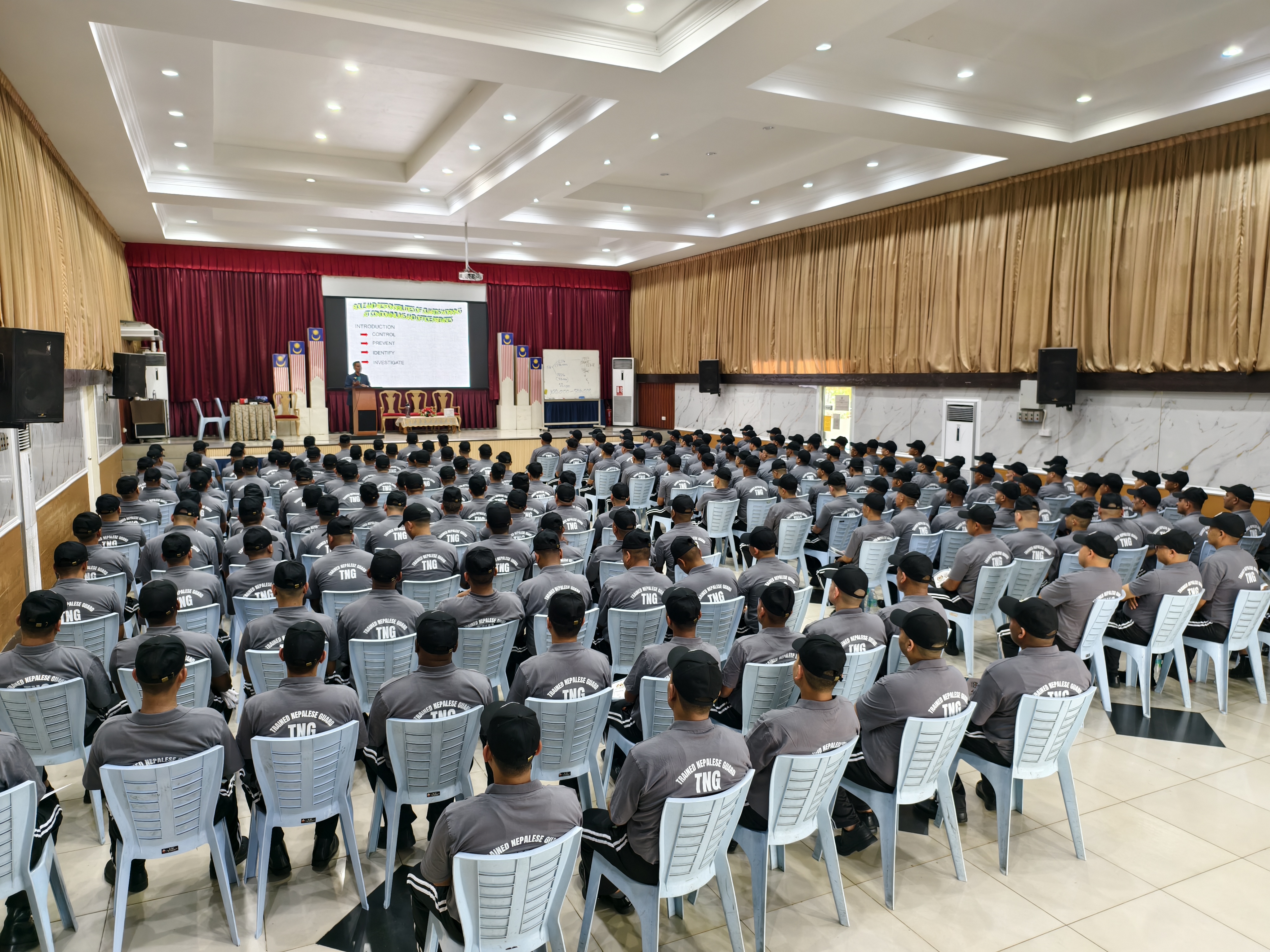 Motivasi & Kepimpinan